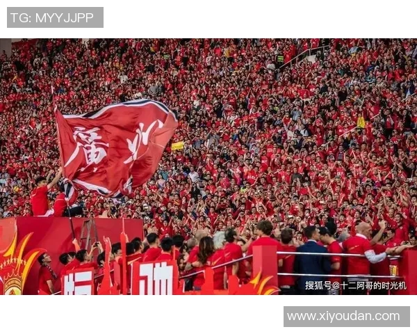 广州足球队盯防策略分析及其在比赛中的成效与不足探讨